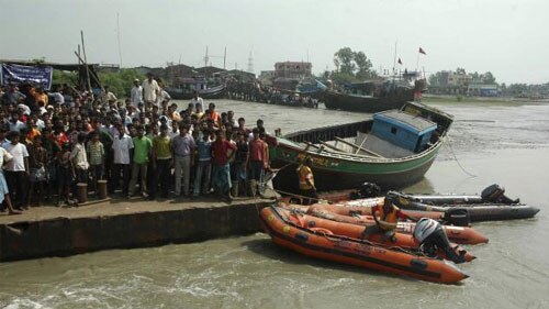 কাকদ্বীপে ১৬ জন মৎস্যজীবী সহ নিখোঁজ ট্রলার 