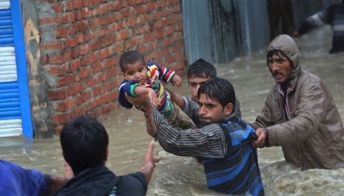 বন্যা কবলিত কাশ্মীরে নিখোঁজ এ রাজ্যের পর্যটকদের খোঁজে রাজ্য প্রশাসনের দ্বারস্থ উদ্বিগ্ন পরিবার