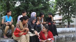  ছাত্রীদের 'টানে' ভিড় জমাবে ছাত্ররা, তাই আলিগড় বিশ্ববিদ্যালয়ের লাইব্রেরিতে মেয়েদের প্রবেশে 'না' উপাচার্যের    