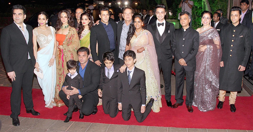 Bollywood actor Salman Khan along with his family members and Aayush Sharmas family during Arpita Khan wedding reception in Mumbai.