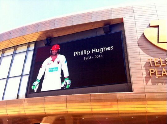 Young #cricket fans leave @TheAdelaideOval after paying respects to their hero #PhillipHughes (Twitter: Gia Loukes) Pic: Twitter