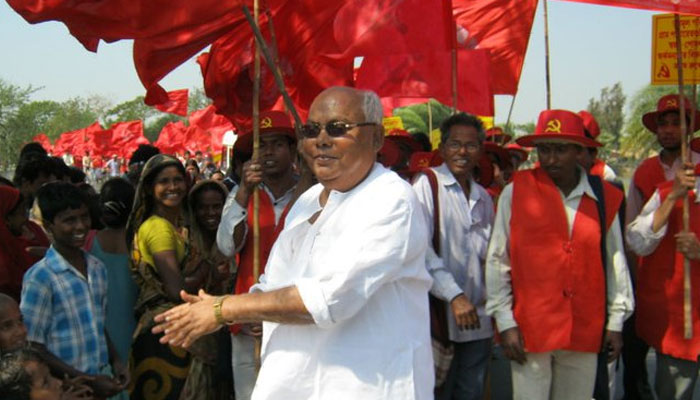 বাম কর্মী আক্রান্ত হওয়ার প্রতিবাদে রাতপাহারায় সিপিআইএম