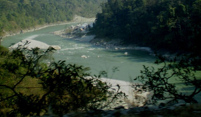 কমছে তিস্তার গভীরতা, গভীর আশঙ্কায় ভূবিশেষজ্ঞরা