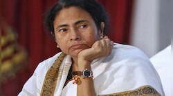 ক্লাবের জন্য ঢালাও অনুদানের পর রাজ্য সরকারকে খয়রাতির খোঁচা বিচারপতির 