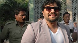 নতুন ভবন উদ্বোধন করতে গিয়ে এলাকাবাসীর ক্ষোভের মুখে বাবুল সুপ্রিয়