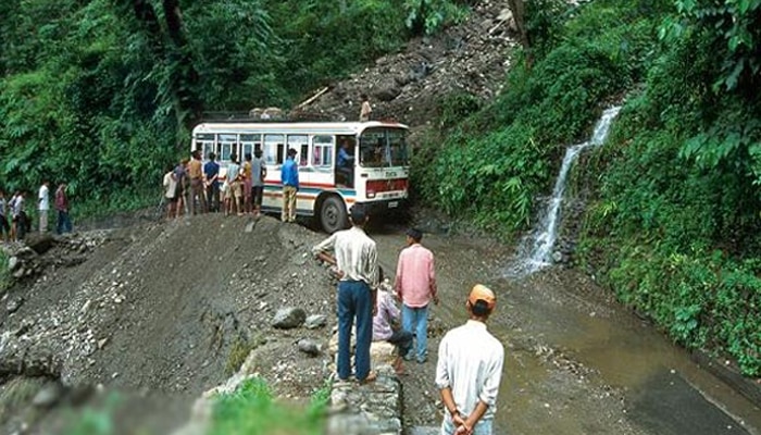 সিকিম সীমান্তে ধস, মৃত ২ 