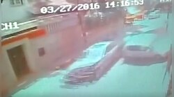 বেঙ্গালুরুতে ভয়াবহ পথ দুর্ঘটনা, দেখুন CCTV ফুটেজ