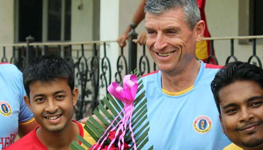 ৯৭তম প্রতিষ্ঠা দিবসে বিরল ছবি ইস্টবেঙ্গল তাবুতে, এক ফ্রেমে সচিব ও কোচ