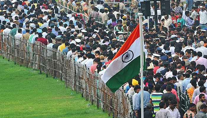 গোটা দেশের সঙ্গে রাজ্যজুড়ে সমারোহে পালিত হল স্বাধীনতা দিবস