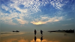 মন্দারমণির সব ঘটনার সঙ্গেই জড়িয়ে যাচ্ছে মদ, বিলাসী জীবনযাপন