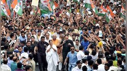 ধর্মঘটে মানুষ যেখানে সাড়া দিলেন না, সেখানে তৃণমূলের মিছিলে উপচে পড়ল ভিড়!