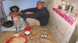 গুগলের আমেরিকার অফিসের কর্মীর বাবার এ কী অবস্থা!