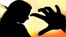 কলকাতার বুকে প্রকাশ্যে মহিলার শ্লীলতাহানি, মারধর স্বামীকেও