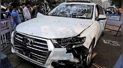 রাতের শহরে ফের দুর্ঘটনা, এবার অজয়নগর মোড়ে 
