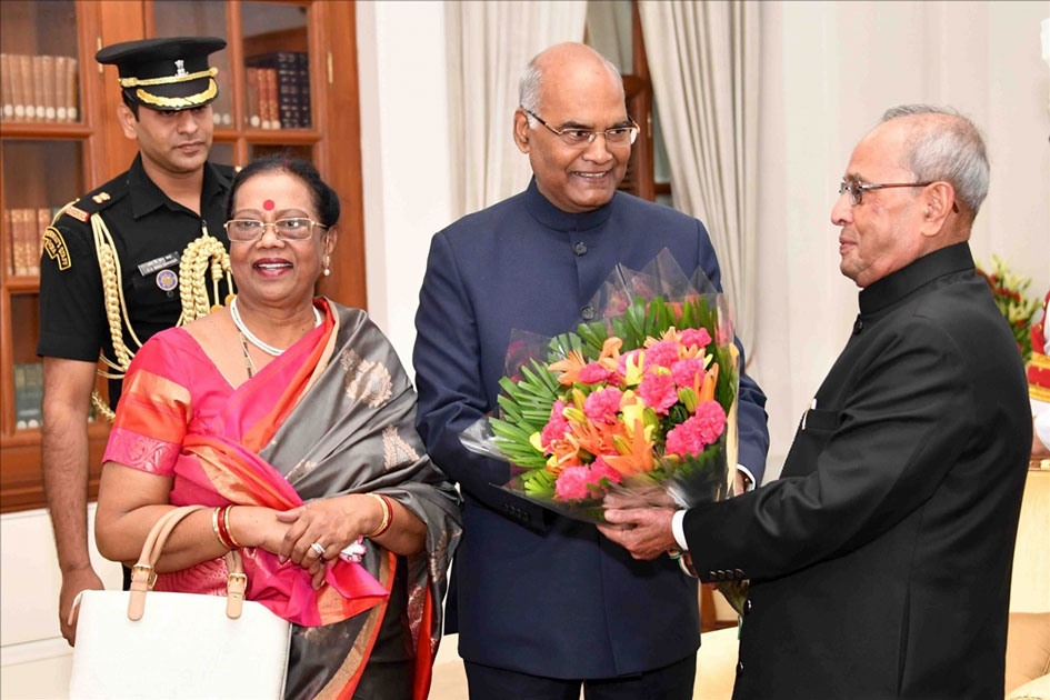 প্রেসিডেন্ট ইলেক্ট রামনাথ কোবিন্দ এবং তাঁর স্ত্রী সবিতা কোবিন্দ