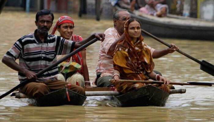 বানভাসি বাংলায় চাহিদা বাড়ছে নৌকার 