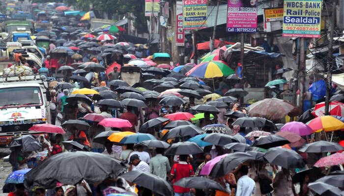 বৃষ্টিতে কি পুজোর বাজার মাটি হবে? জানুন কী বলছেন আবহাওয়াবিদরা