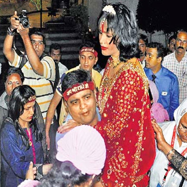 Pictures of self proclaimed Godwoman Radhe Maa that ignited controversies!2