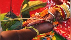বাঙালি যুবককে বিয়ে করে বিপাকে পড়লেন রাজস্থানের তরুণী