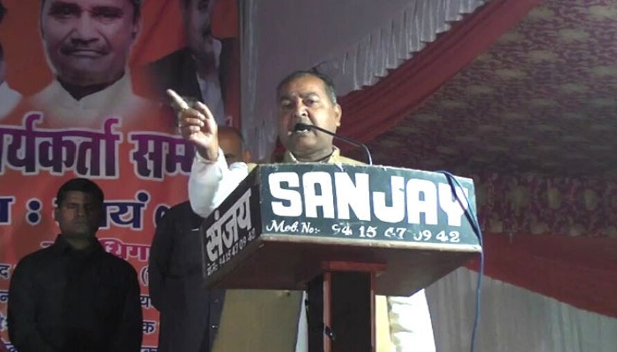 মন্ত্রীর সামনেই যোগীর রাজ্যে সংখ্যালঘুদের 'হুমকি' বিজেপি নেতার