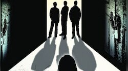 বাড়িতে ঢুকে প্রৌঢ়াকে রাতভর ‘গণধর্ষণ’, অভিযোগ নিল না পুলিশ 
