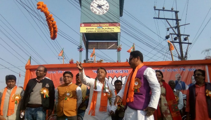 জলপাইগুড়িতে মুকুলের উপস্থিতিতে বিজেপিতে যোগ দেবেন আইনজীবীরা, দাবি গেরুয়া শিবিরের