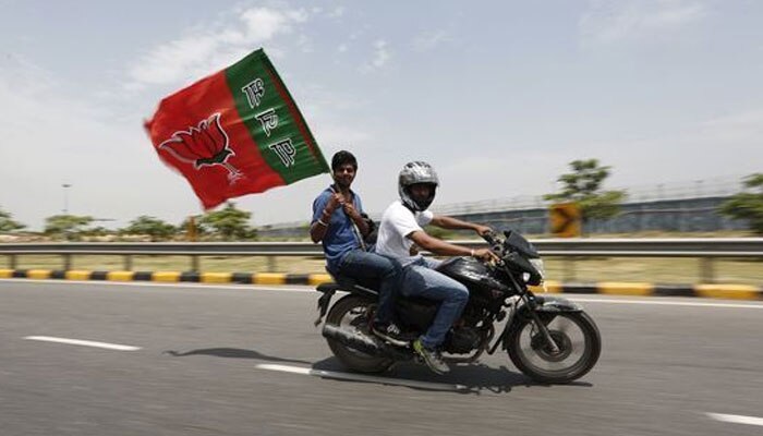 বিজেপির বাইক মিছিল শুরু হতেই বিতর্ক! 