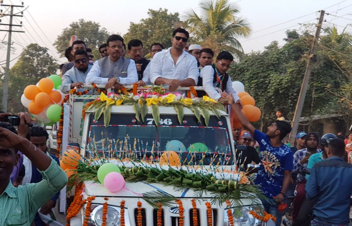 শেষবেলায় ত্রিপুরায় প্রচারে ঝাঁপাল তৃণমূল, ময়দানে নামলেন দেব, ববিরা