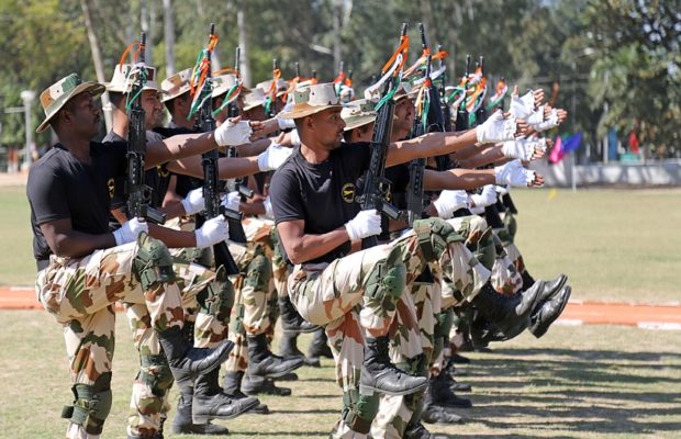 কনস্টেবল স্তরে মহিলাদের কমব্যাটে নিযুক্ত করে সেনা। ২০১৩ সালের পর বিএসএফ ও সশস্ত্র সীমা বলে সরাসরি মহিলাদের নিয়োগের প্রক্রিয়া শুরু হয়। চিন-ভারত সীমান্তে প্রতিকূলতার জেরে নজরদারের ভূমিকায় মহিলাদের নিয়োগ করেনি আইটিবিপি।  