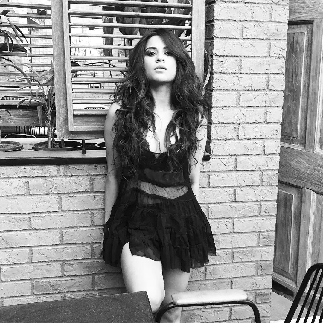 Jinsiy eshak va havodor mushuk bilan porno Porno bemor juda omadli edi