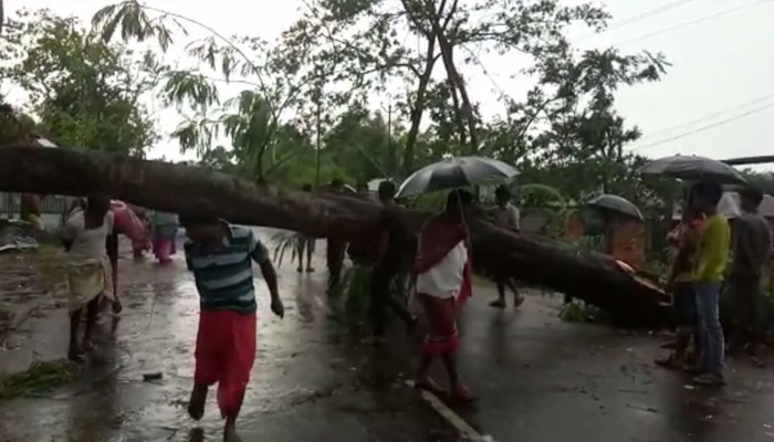 চার জেলায় কালবৈশাখীর দাপট, বাড়ি ভেঙে মৃত ৩ 