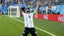 ‘ঈশ্বরের হাত ছিল’! জয়ের পর আবেগতাড়িত মেসি 