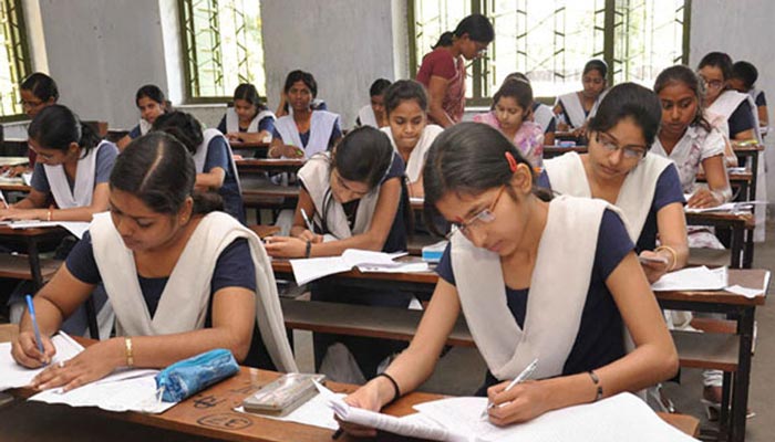 ছাত্রীদের &#039;অন্তর্বাস&#039; বিতর্কে এবার ক্ষমা চাইল পুণের স্কুল কর্তৃপক্ষ