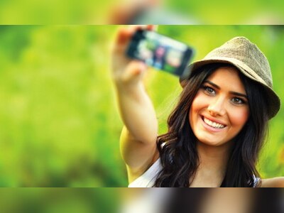 Xotin sorayotgan selfi