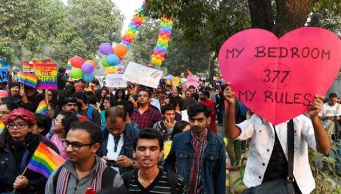 বাতিল ৩৭৭, &#039;সুপ্রিম&#039; রায়ে ভারতে সমকামিতা আর &#039;খাঁচায় বন্দি পাখি&#039; নয়