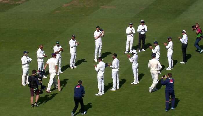 Alastair Cook receives guard of honour 4