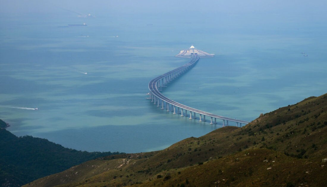 World's longest sea-crossing bridge