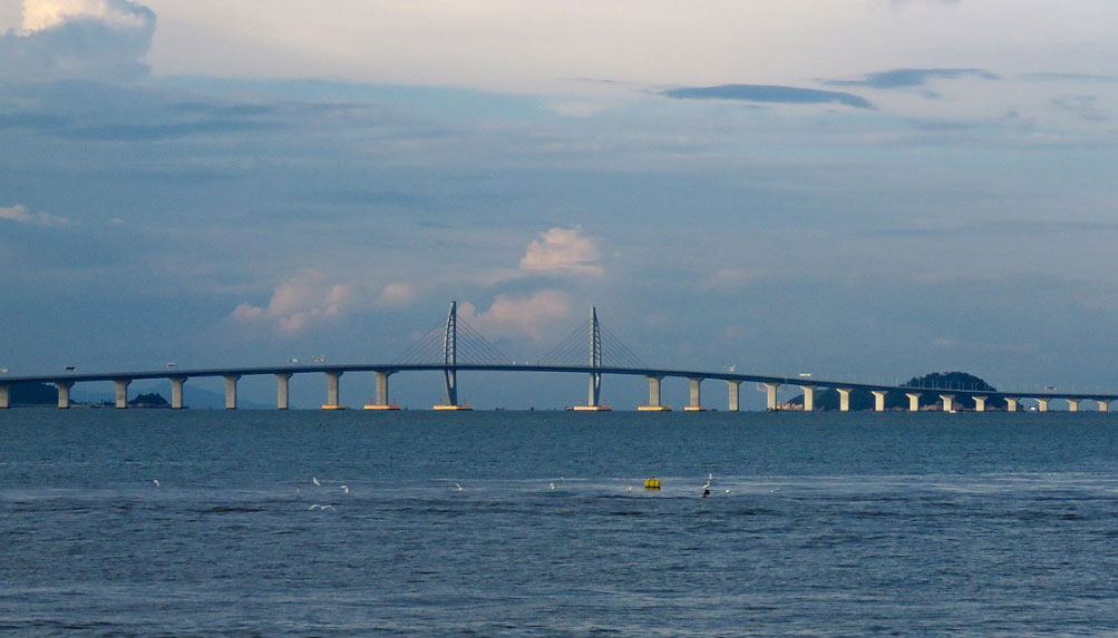 World's longest sea-crossing bridge