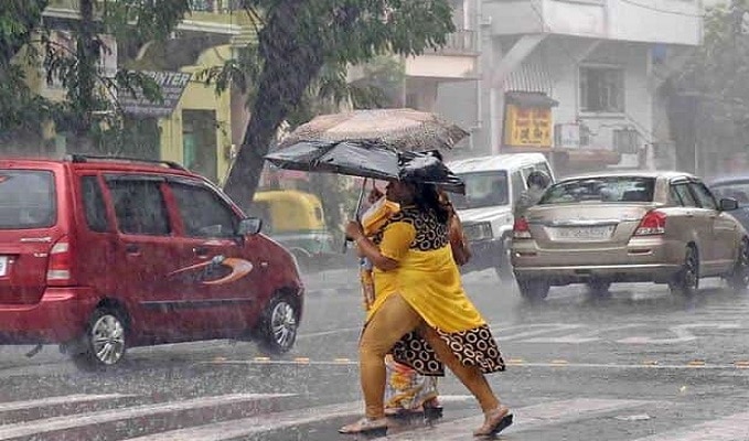 ভূ-ভাগে ঢুকছে নিম্নচাপ, আগামী ২৪ ঘণ্টায় আরও বৃষ্টির পূর্বাভাস