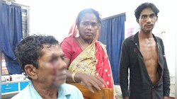 জুয়া খেলার প্রতিবাদ, আক্রান্ত বৃদ্ধ দম্পতি