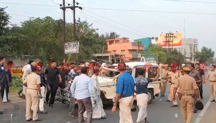 দুর্ঘটনার কবলে মুখ্যমন্ত্রী মমতা বন্দ্যোপাধ্যায়ের  কনভয় 