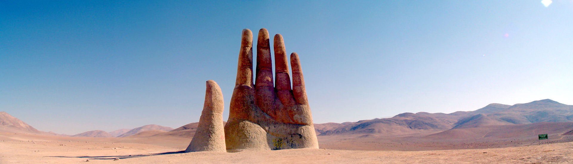 Sand_Hand_3