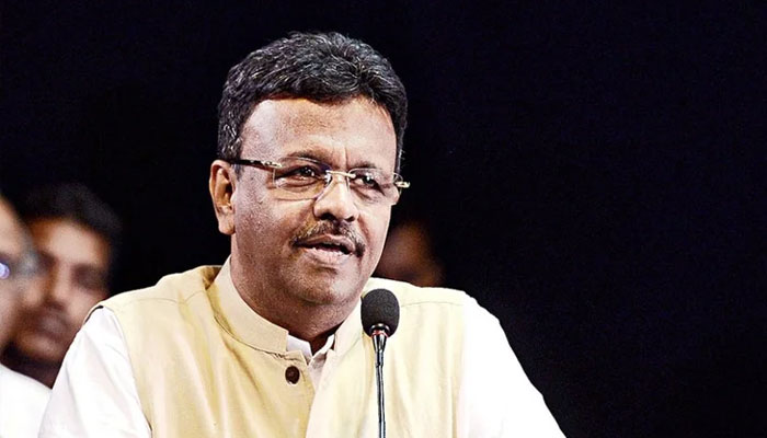 আমার নামেই সমস্যা, মনোনয়ন জমা দেওয়ার ঠিক আগেই বিস্ফোরক ফিরহাদ আমার নামেই সমস্যা, মনোনয়ন জমা দেওয়ার ঠিক আগেই বিস্ফোরক ফিরহাদ