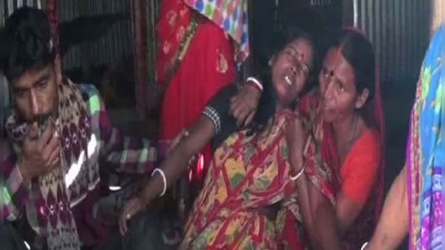 শান্তিপুরে বিষমদকাণ্ডে সাসপেন্ড আবগারি দফতরের  ১১ জন, ক্ষতিপূরণ ২ লক্ষ টাকা