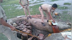 চোলাইয়ে কড়া রাজ্য, এবার নজরদারির দায়িত্ব দেওয়া হল স্বনির্ভর গোষ্ঠীগুলিকেও