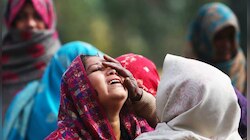 বিষমদ-কাণ্ডে মৃতের সংখ্যা বেড়ে ৯৯  