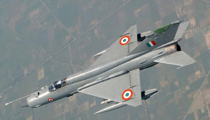 ভারতের এক মিসাইলের ধাক্কায় কুপোকাত পাকিস্তানের F-16