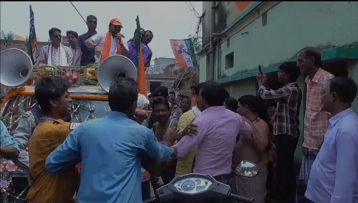 &#039;বদমাইশি করলে একদম মার খাবে&#039;, হুঁশিয়ারি বাবুলের