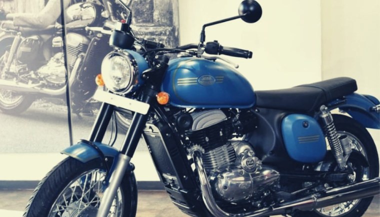 Royal Enfield Classic 350-কে টক্কর  দেবে Jawa 42