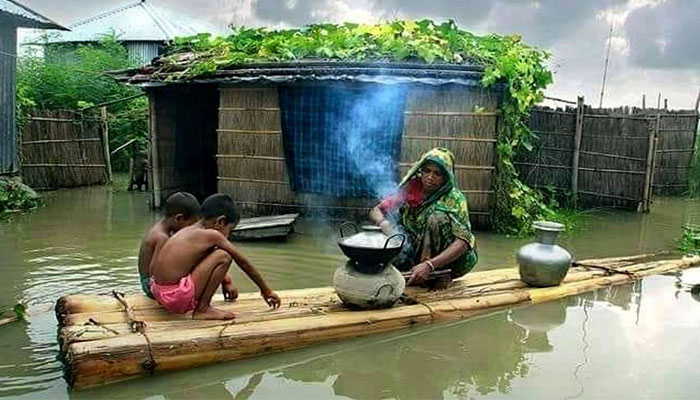 অসমের  বন্যায় মৃতের সংখ্যা বেড়ে ৩০, পরিস্থিতির আরও অবনতি 